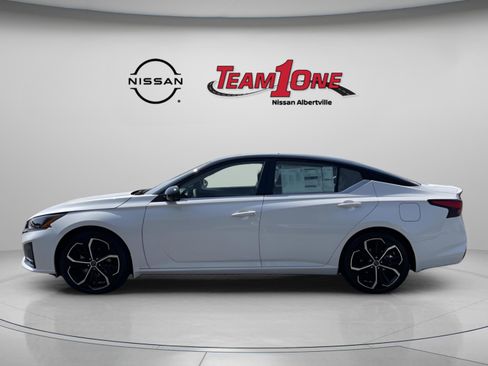 New 2026 Nissan Altima 2.5 SR FWD image 5