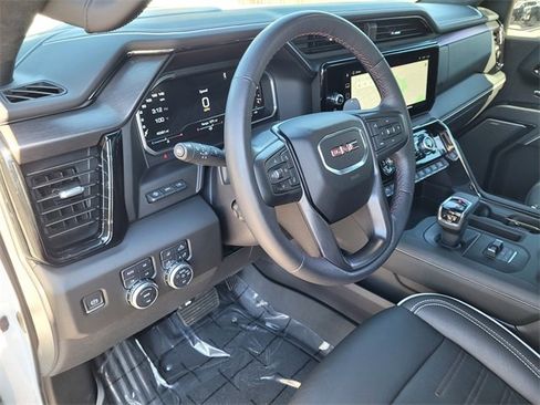 Used 2024 GMC Sierra 1500 AT4X image 21