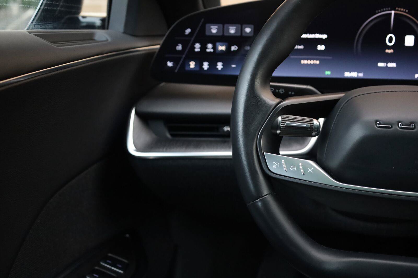 Used 2025 Lucid Air Touring AWD/4WD image 35