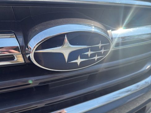 Used 2018 Subaru Outback 2.5i Limited image 37