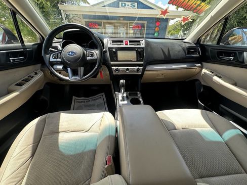 Used 2017 Subaru Outback 2.5i Premium image 16