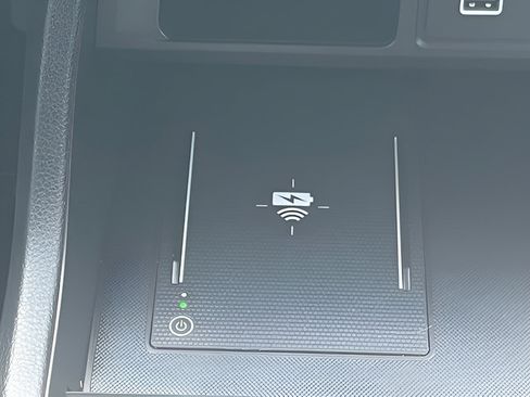 Used 2025 Honda Pilot Touring image 31