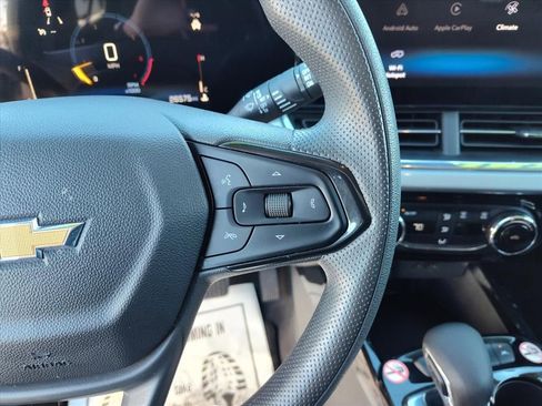 Certified 2025 Chevrolet Trax LT image 16