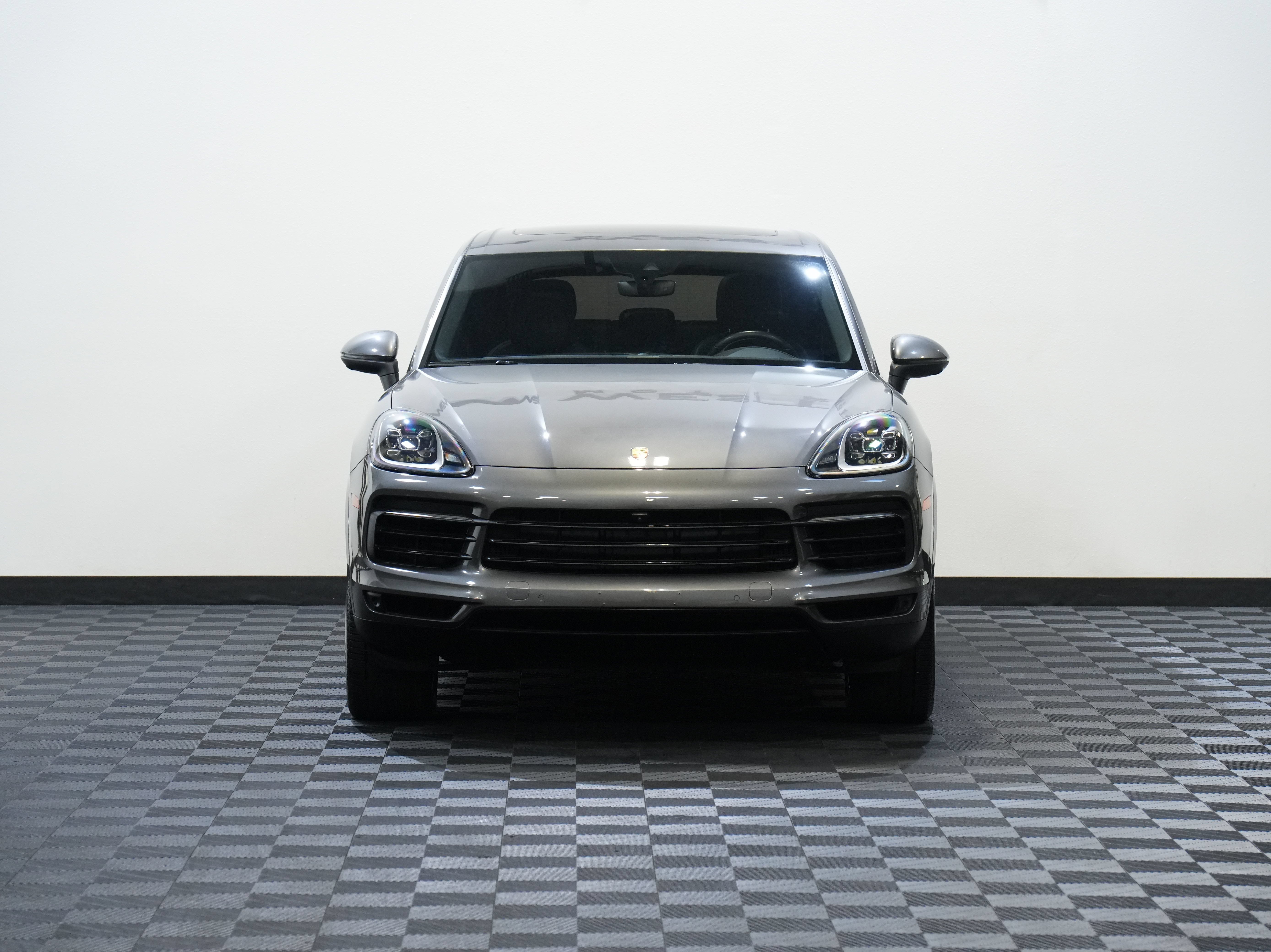 Used 2022 Porsche Cayenne E-Hybrid AWD/4WD image 4