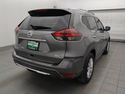 Used 2019 Nissan Rogue SV FWD image 9