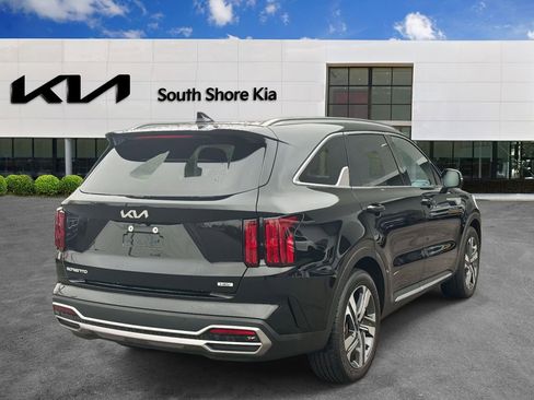 Used 2023 Kia Sorento SX Prestige w/ Panoramic Sunroof Package image 5