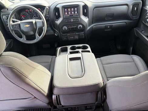 Used 2025 Chevrolet Silverado 1500 Custom image 18
