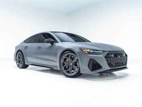 Used 2021 Audi RS 7 Sportback AWD/4WD image 25
