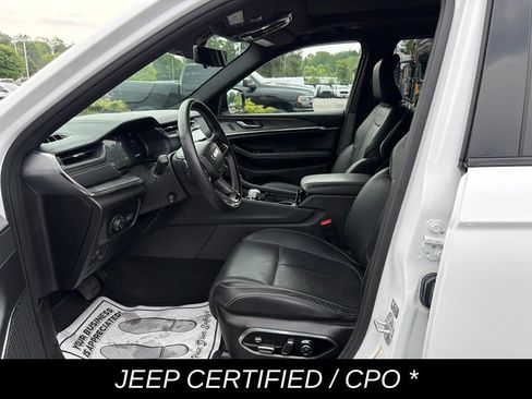 Used 2024 Jeep Grand Cherokee Overland w/ Adv Protech Group III AWD/4WD image 13