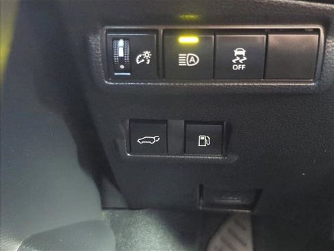 Certified 2025 Toyota Corolla Cross AWD Hybrid w/ Convenience Package image 18