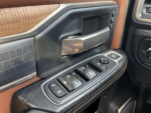 Used 2019 RAM 2500 Limited image 38