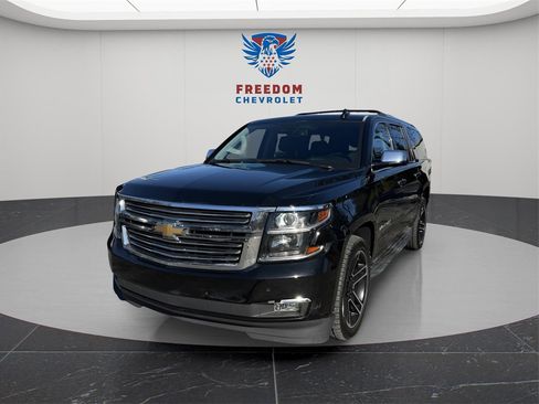 Used 2020 Chevrolet Suburban Premier image 1