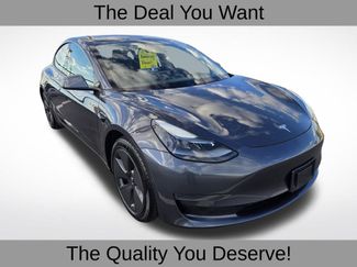 Used 2021 Tesla Model 3 Standard Range Plus video 1