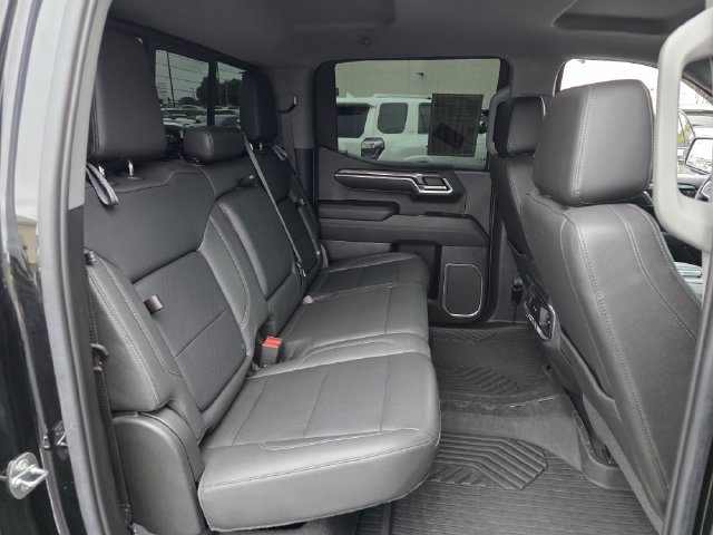 Used 2022 Chevrolet Silverado 1500 LTZ AWD/4WD image 33