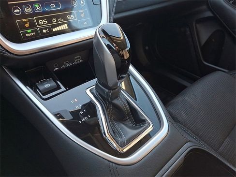 Used 2024 Subaru Outback Premium image 15