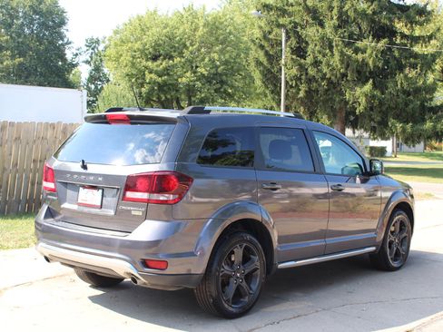 Used 2019 Dodge Journey Crossroad image 10