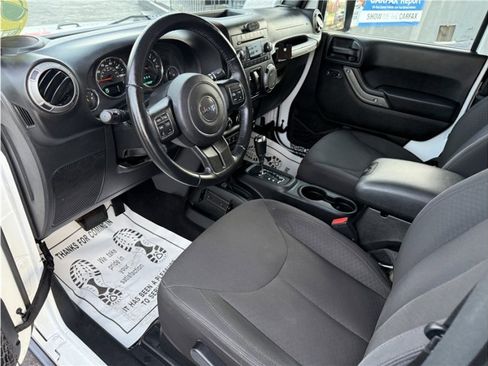 Used 2017 Jeep Wrangler Sport image 18