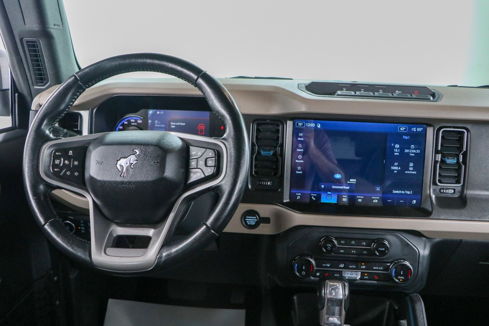 Used 2022 Ford Bronco Wildtrak AWD/4WD image 18