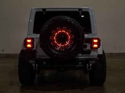 Used 2022 Jeep Wrangler Unlimited Rubicon w/ Trailer Tow Package image 12