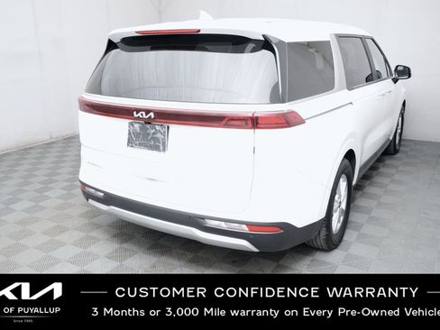 Used 2024 Kia Carnival LX FWD image 5