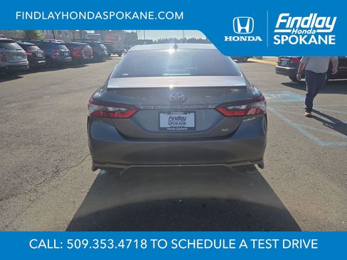 Used 2023 Toyota Camry SE w/ Cold Weather Package FWD image 4