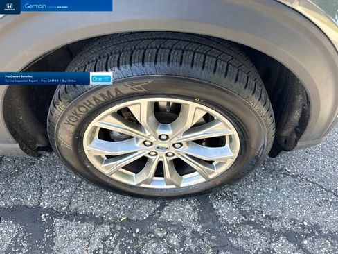 Used 2023 Ford Explorer XLT w/ Equipment Group 202A AWD/4WD image 33