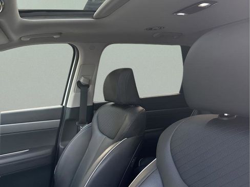 Used 2023 Hyundai Palisade SEL w/ Premium Package image 8