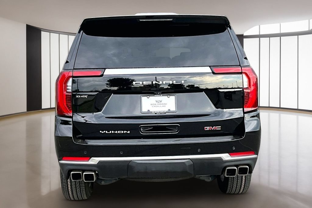 Used 2025 GMC Yukon Denali AWD/4WD image 4