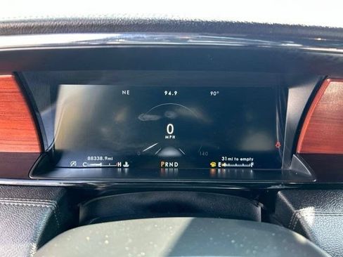 Used 2020 Lincoln Navigator Reserve RWD image 16