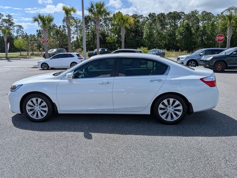 Used 2015 Honda Accord EX image 7
