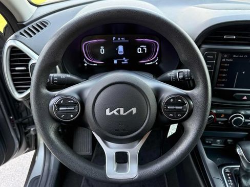 Used 2024 Kia Soul LX FWD image 14