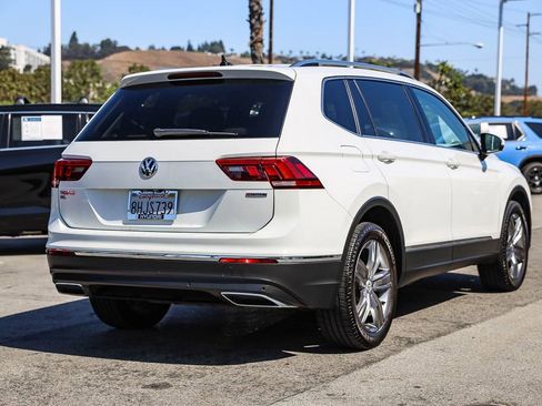 Used 2019 Volkswagen Tiguan SEL Premium AWD/4WD image 6