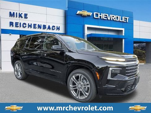New 2026 Chevrolet Traverse High Country image 1