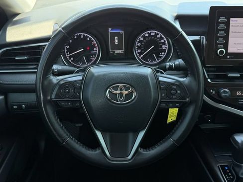 Used 2023 Toyota Camry SE FWD image 12