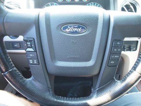 Used 2014 Ford F150 Lariat w/ Equipment Group 502A Luxury AWD/4WD image 9