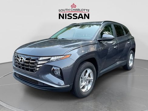 Used 2023 Hyundai Tucson SEL FWD image 3