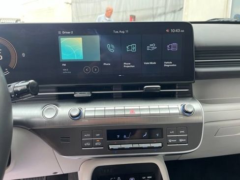Used 2025 Hyundai Kona SEL AWD/4WD image 15