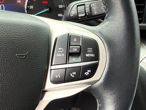 Used 2022 Ford Explorer XLT w/ Equipment Group 202A AWD/4WD image 14