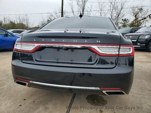 Used 2018 Lincoln Continental Select w/ Continental Climate Package image 17