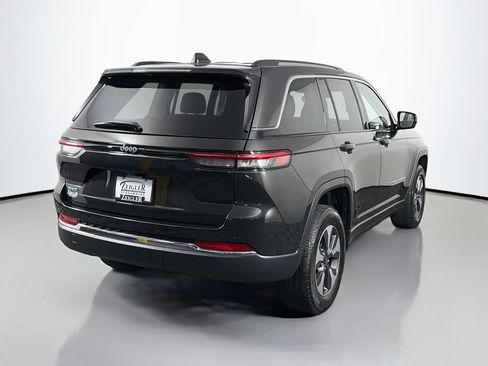 Used 2023 Jeep Grand Cherokee 4WD 4xe image 7