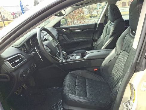 Used 2021 Maserati Ghibli Trofeo image 14