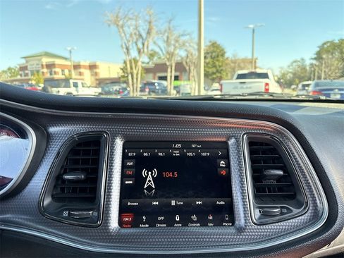 Used 2019 Dodge Challenger SRT Hellcat Redeye image 22