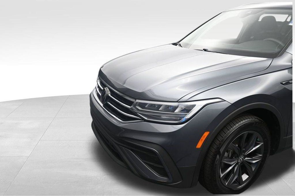 Used 2022 Volkswagen Tiguan SE FWD image 10