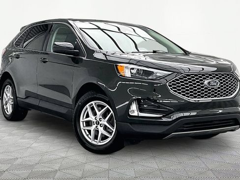 Certified 2023 Ford Edge SEL w/ Convenience Package AWD/4WD image 12