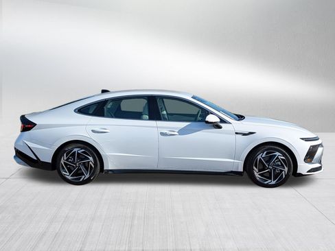 Certified 2026 Hyundai Sonata SEL AWD/4WD image 8