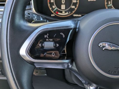 Used 2024 Jaguar F-PACE R-Dynamic S AWD/4WD image 15