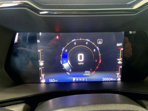 Used 2023 Chevrolet Colorado LT RWD image 18