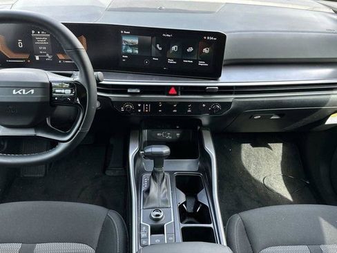 New 2026 Kia Sorento LX FWD image 11