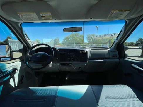 Used 2005 Ford F450 2WD Crew Cab Super Duty image 17