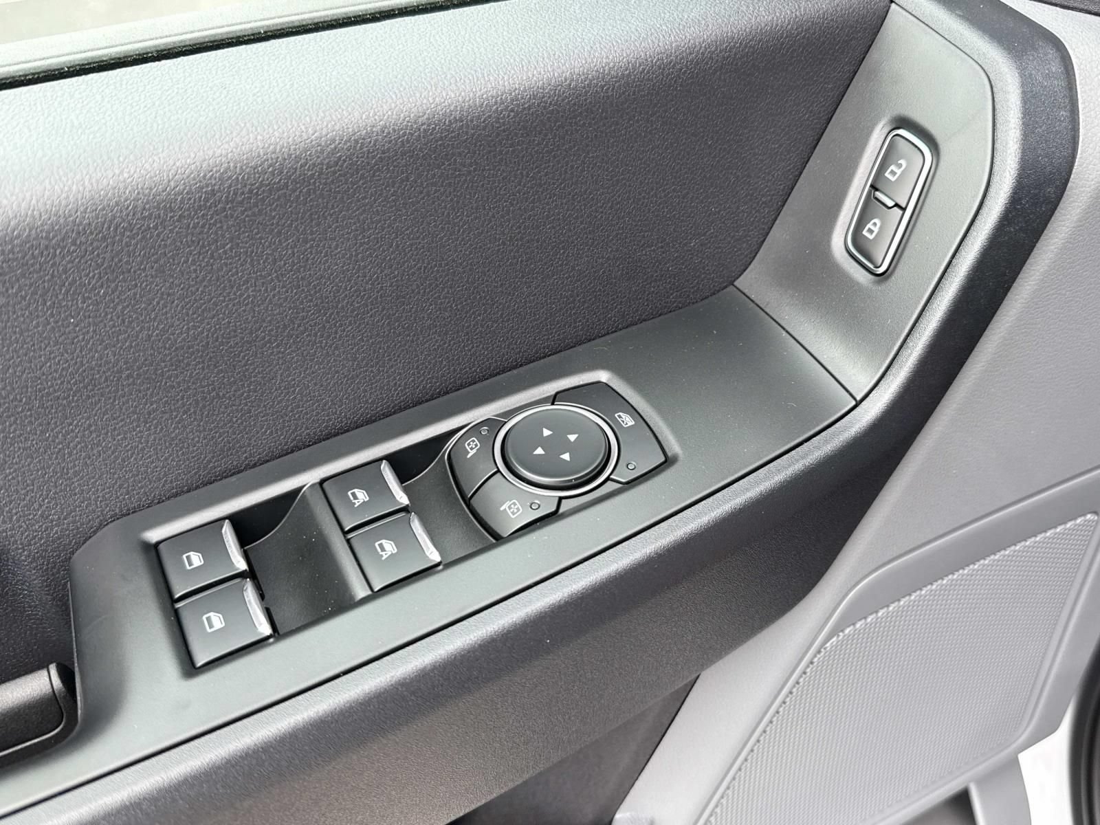 New 2026 Ford F550 4x4 Crew Cab image 19